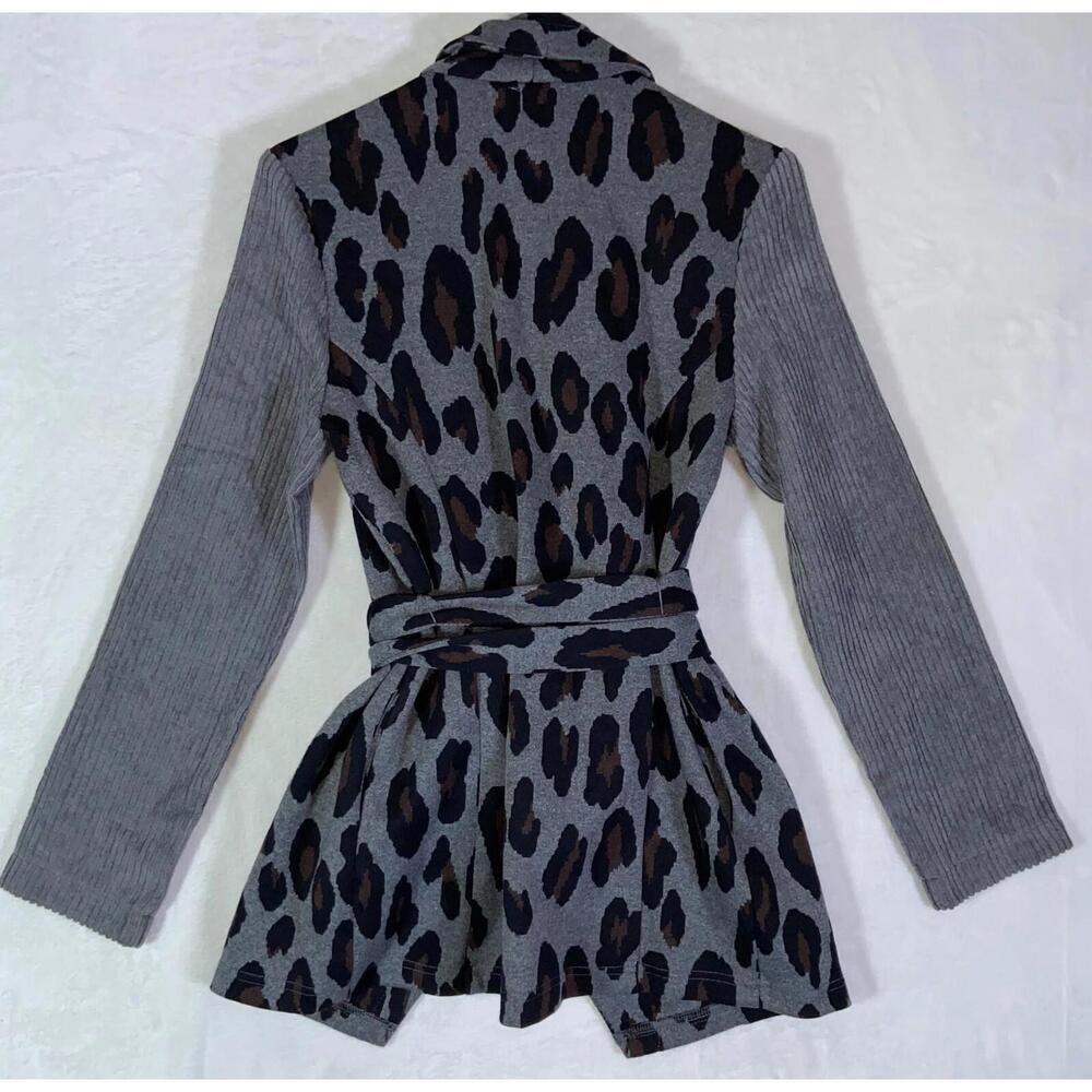 Entro Gray Cheetah Print Jacket Size Small Belted - Picture 6 of 9